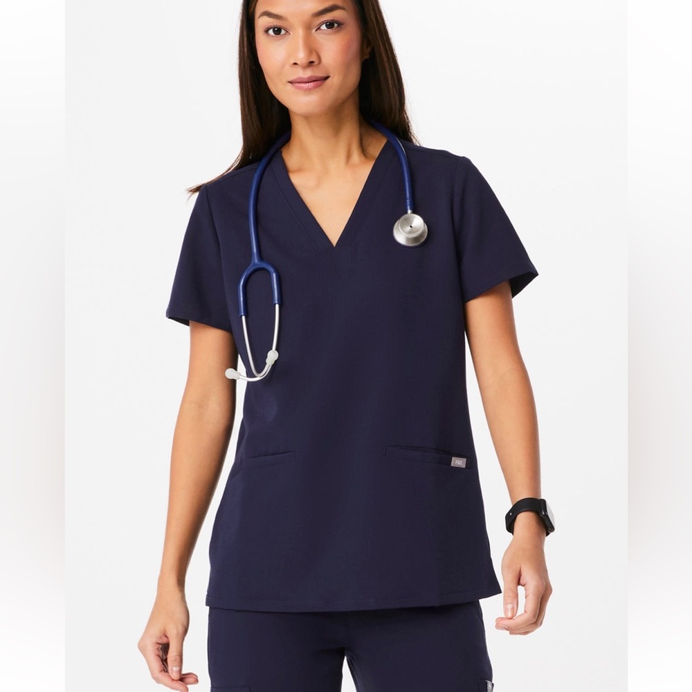 Figs Navy Blue Casma 2 Pocket Top